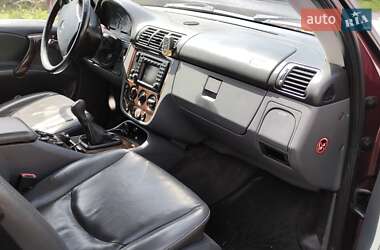 Внедорожник / Кроссовер Mercedes-Benz M-Class 1999 в 