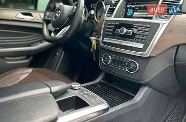 Внедорожник / Кроссовер Mercedes-Benz M-Class 2012 в 