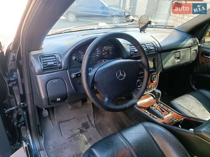 Внедорожник / Кроссовер Mercedes-Benz M-Class 2003 в Горишних Плавнях