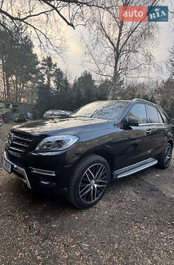 Внедорожник / Кроссовер Mercedes-Benz M-Class 2013 в 