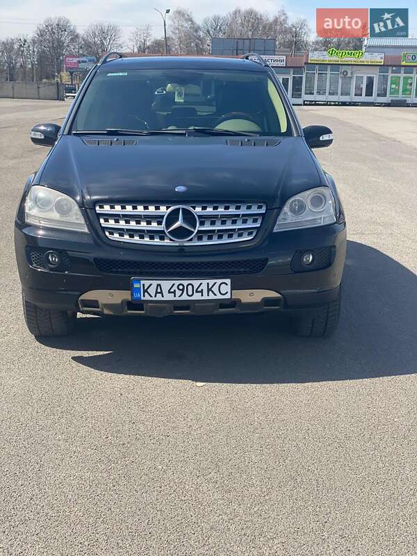 Внедорожник / Кроссовер Mercedes-Benz M-Class 2008 в Томашполе