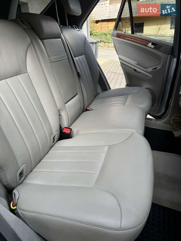 Внедорожник / Кроссовер Mercedes-Benz M-Class 2006 в Измаиле фото 11 Внедорожник / Кроссовер Mercedes-Benz M-Class 2006 в Измаиле