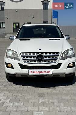Позашляховик / Кросовер Mercedes-Benz M-Class 2009 в 
