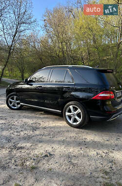 Внедорожник / Кроссовер Mercedes-Benz M-Class 2012 в 