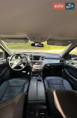 Внедорожник / Кроссовер Mercedes-Benz M-Class 2012 в 