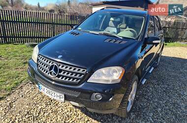 Внедорожник / Кроссовер Mercedes-Benz M-Class 2005 в 