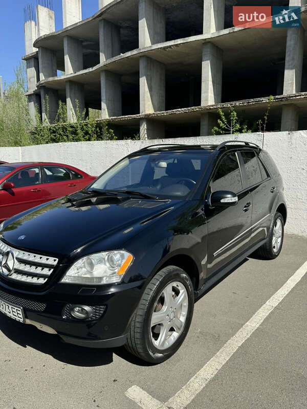 Внедорожник / Кроссовер Mercedes-Benz M-Class 2008 в Киеве
