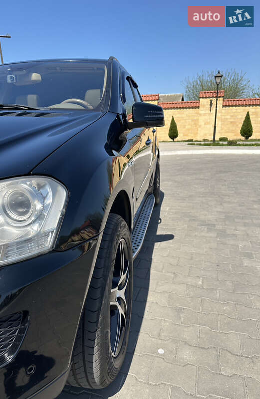 Внедорожник / Кроссовер Mercedes-Benz M-Class 2006 в Измаиле