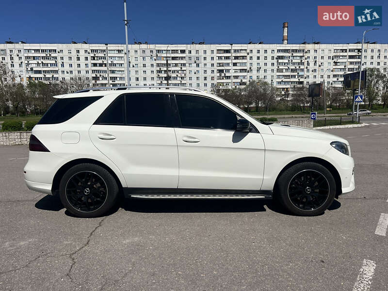 Внедорожник / Кроссовер Mercedes-Benz M-Class 2012 в Запорожье