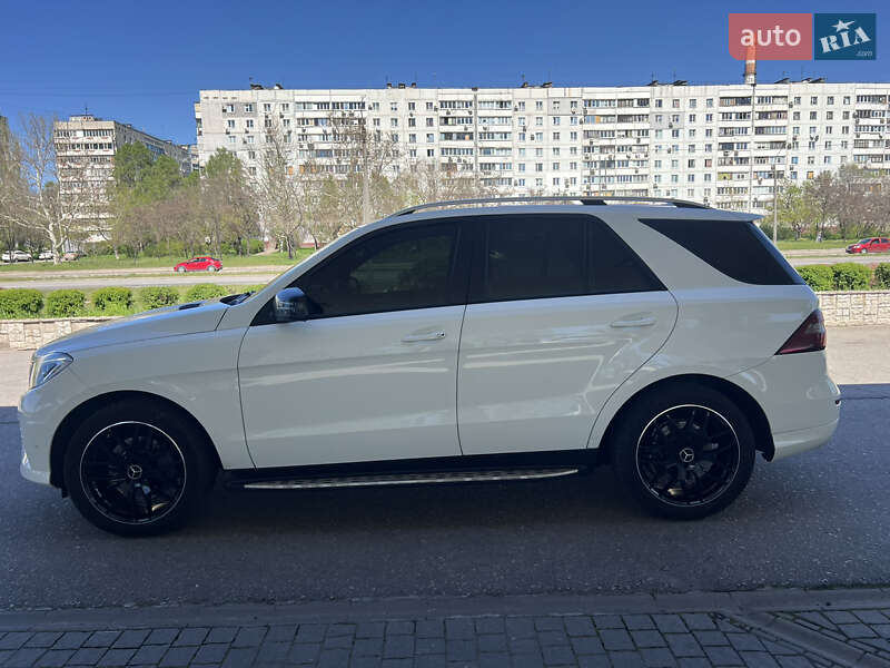 Внедорожник / Кроссовер Mercedes-Benz M-Class 2012 в Запорожье