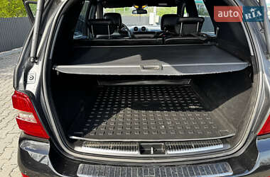 Внедорожник / Кроссовер Mercedes-Benz M-Class 2011 в 