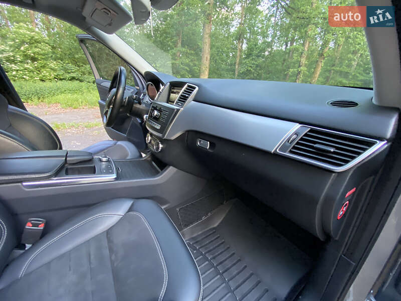 Внедорожник / Кроссовер Mercedes-Benz M-Class 2013 в Мукачево