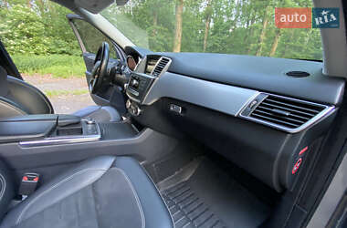 Внедорожник / Кроссовер Mercedes-Benz M-Class 2013 в 