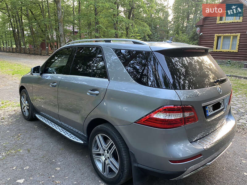 Внедорожник / Кроссовер Mercedes-Benz M-Class 2013 в Мукачево