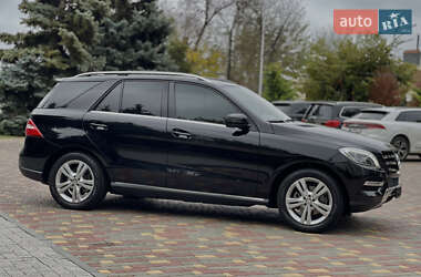 Внедорожник / Кроссовер Mercedes-Benz M-Class 2015 в 