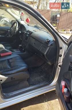 Внедорожник / Кроссовер Mercedes-Benz M-Class 2000 в 