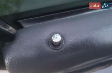 Внедорожник / Кроссовер Mercedes-Benz M-Class 2002 в 