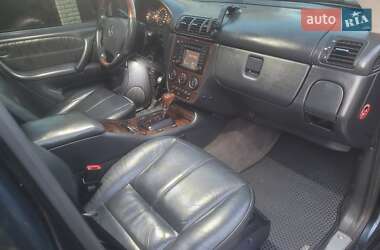 Внедорожник / Кроссовер Mercedes-Benz M-Class 2002 в 