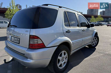 Позашляховик / Кросовер Mercedes-Benz M-Class 2002 в 