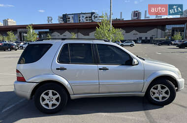 Позашляховик / Кросовер Mercedes-Benz M-Class 2002 в 