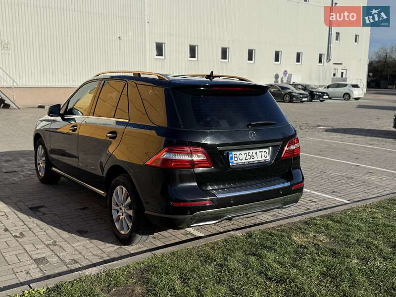 Позашляховик / Кросовер Mercedes-Benz M-Class 2014 в Львові