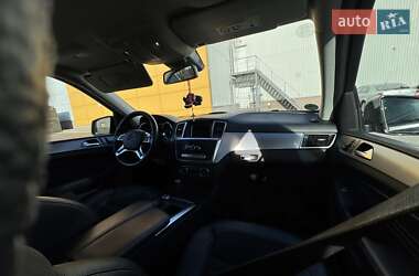 Внедорожник / Кроссовер Mercedes-Benz M-Class 2014 в 