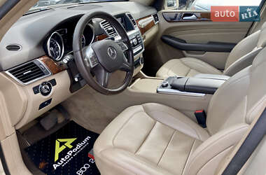 Внедорожник / Кроссовер Mercedes-Benz M-Class 2013 в 