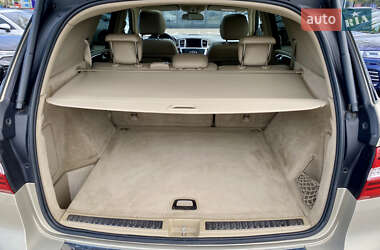 Внедорожник / Кроссовер Mercedes-Benz M-Class 2013 в 