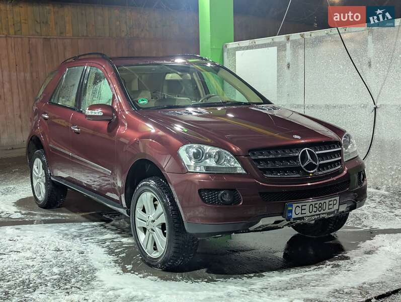 Позашляховик / Кросовер Mercedes-Benz M-Class 2008 в Чернівцях