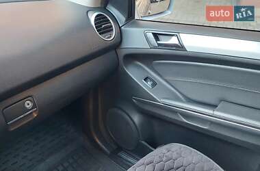 Позашляховик / Кросовер Mercedes-Benz M-Class 2008 в 