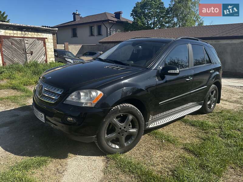 Mercedes-Benz M-Class 2008