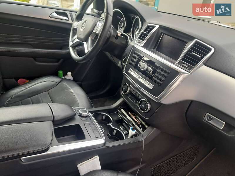 Внедорожник / Кроссовер Mercedes-Benz M-Class 2013 в Луцке