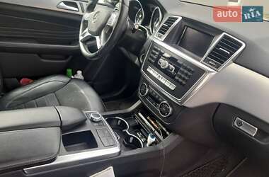 Внедорожник / Кроссовер Mercedes-Benz M-Class 2013 в 