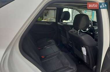 Внедорожник / Кроссовер Mercedes-Benz M-Class 2013 в 