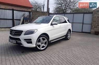 Внедорожник / Кроссовер Mercedes-Benz M-Class 2013 в Луцке