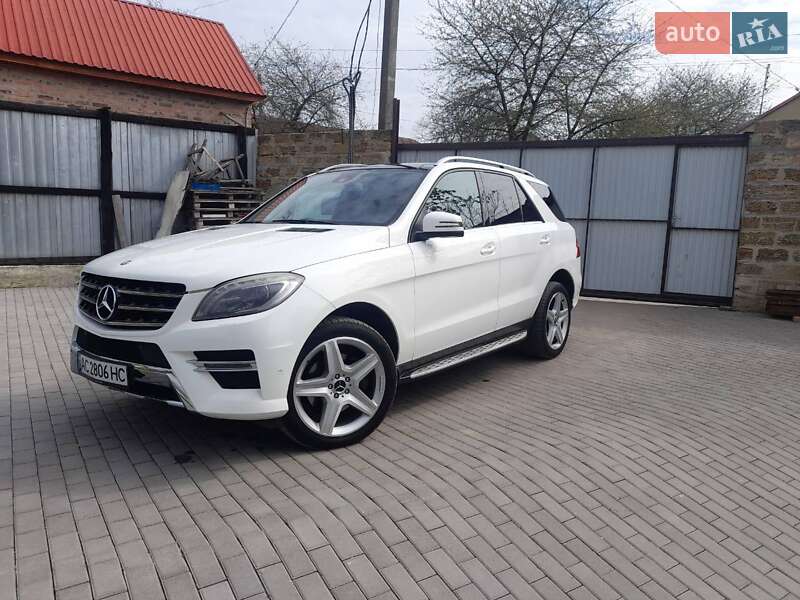 Внедорожник / Кроссовер Mercedes-Benz M-Class 2013 в 