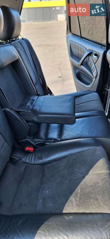 Позашляховик / Кросовер Mercedes-Benz M-Class 2004 в Києві