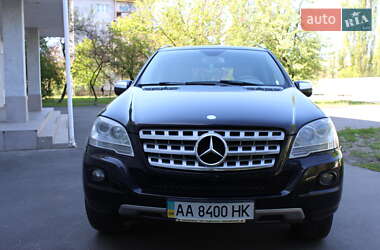 Внедорожник / Кроссовер Mercedes-Benz M-Class 2010 в 