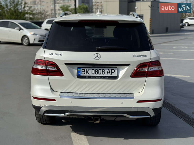 Внедорожник / Кроссовер Mercedes-Benz M-Class 2012 в Киеве фото 10 Внедорожник / Кроссовер Mercedes-Benz M-Class 2012 в Киеве