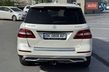 Внедорожник / Кроссовер Mercedes-Benz M-Class 2012 в 