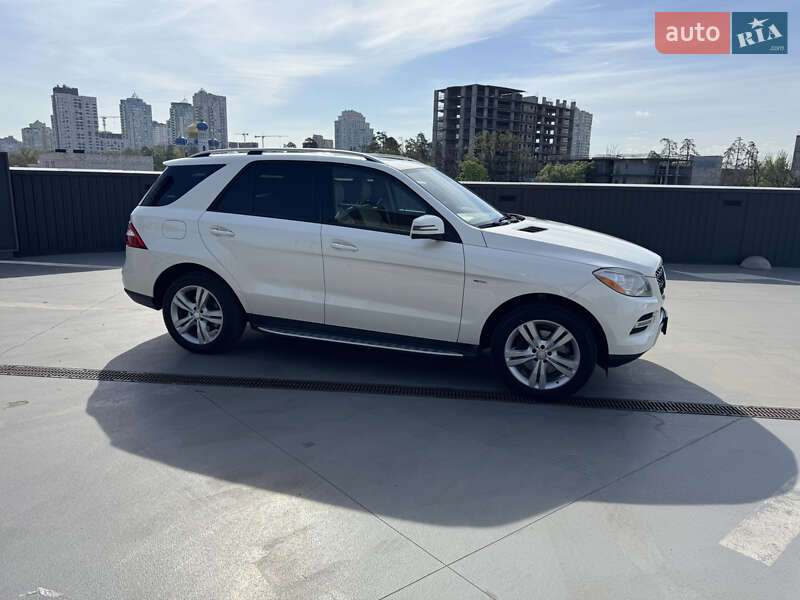 Внедорожник / Кроссовер Mercedes-Benz M-Class 2012 в Киеве фото 12 Внедорожник / Кроссовер Mercedes-Benz M-Class 2012 в Киеве