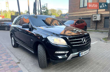 Внедорожник / Кроссовер Mercedes-Benz M-Class 2012 в 