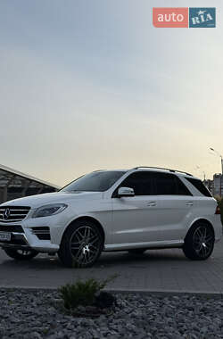 Внедорожник / Кроссовер Mercedes-Benz M-Class 2013 в 
