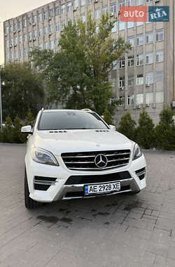Внедорожник / Кроссовер Mercedes-Benz M-Class 2013 в 