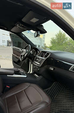 Внедорожник / Кроссовер Mercedes-Benz M-Class 2013 в 