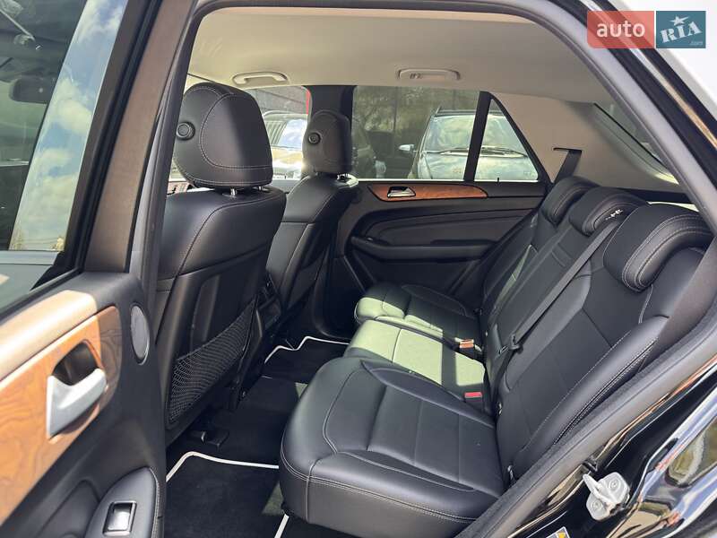 Внедорожник / Кроссовер Mercedes-Benz M-Class 2013 в Одессе