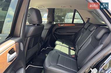 Позашляховик / Кросовер Mercedes-Benz M-Class 2013 в 