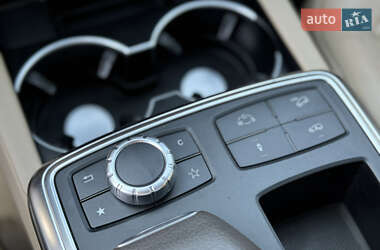 Внедорожник / Кроссовер Mercedes-Benz M-Class 2012 в 