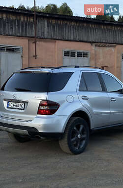 Внедорожник / Кроссовер Mercedes-Benz M-Class 2007 в 