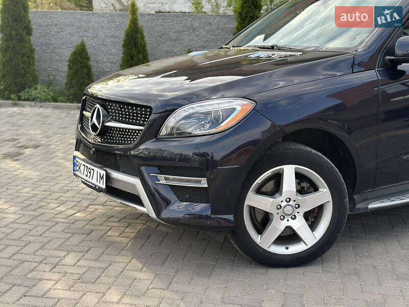 Внедорожник / Кроссовер Mercedes-Benz M-Class 2014 в Ровно